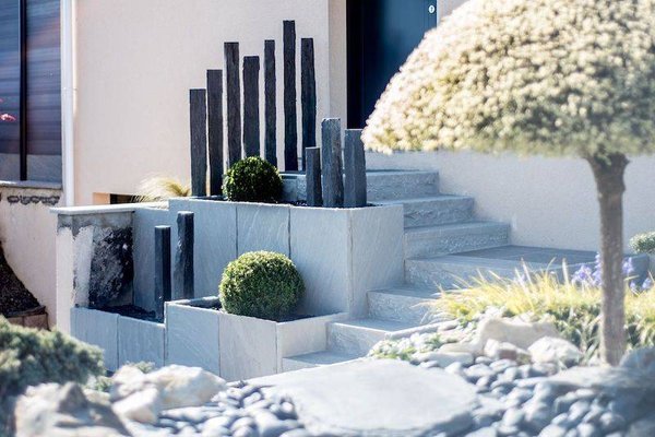 Pensez à l'ardoise pour décorer votre jardin